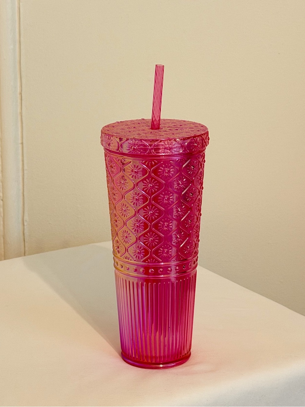 Mainstays Pink Textured 26 oz Tumbler with Lid & Straw 💖